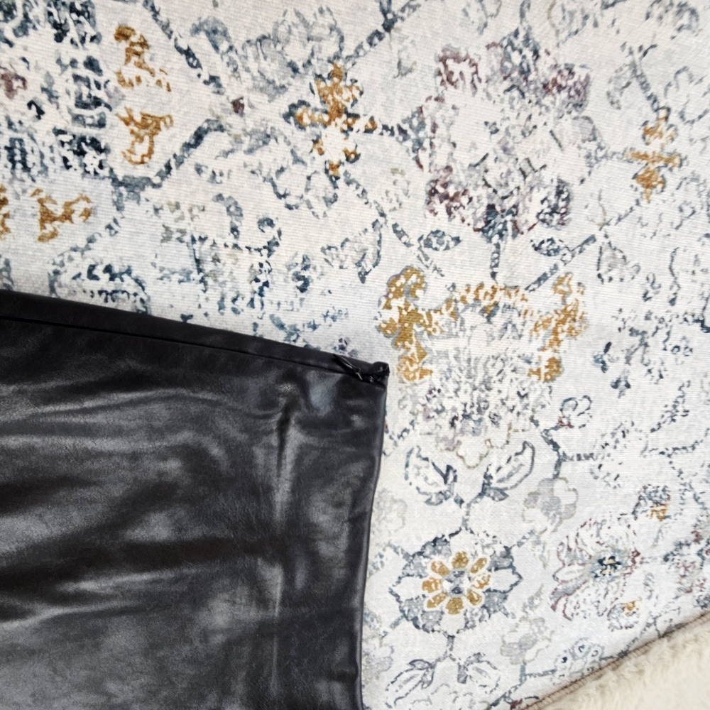 Old Navy Faux Leather Mini Skirt XL Black BNWT - Picture 3 of 6